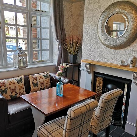 Woolpack Inn Чічестер Екстер'єр фото