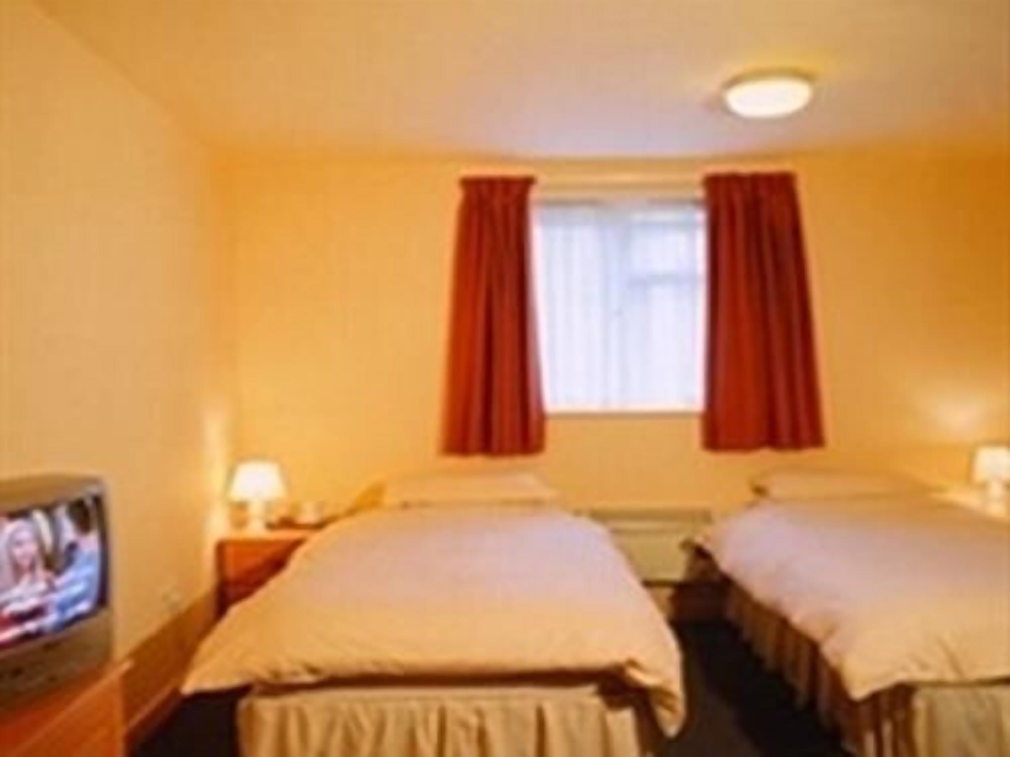 Woolpack Inn Чічестер Екстер'єр фото